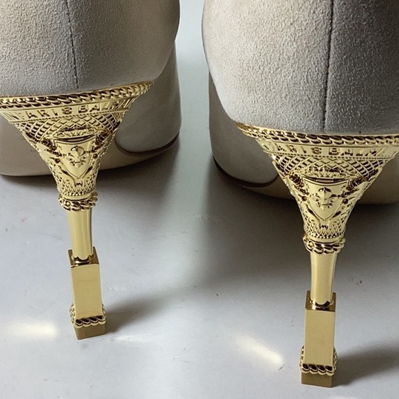 Balmain
Women's Pointed Toe Sculpted High Heel Ankle Boots - Picture 10 of 16